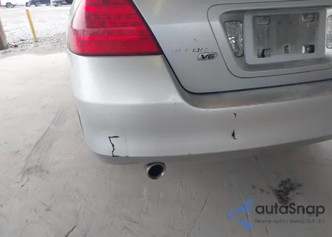 2007 Honda Accord 3.0 Se z USA, uszkodzony, nr VIN 1HGCM66497A055423